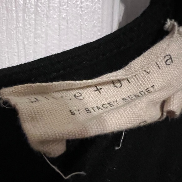 Alice + Olivia V-neck Black High Low sleeveless Knit Maxi Dress. Size Small. - Picture 6 of 10